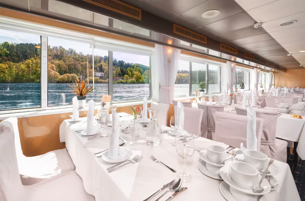 MS FIDELIO CRUCEROS DANUBIO CRUCEMUNDO CRUCEROS FLUVIALES DANUBE CRUISES #Danubio #DanubeCruises #CrucerosDanubio #CrucerosFluviales #Budapest #Esztergom #Viena #Bratislava #Melk #Crucemundo #CruceroClick #Creuers #Bidaiak